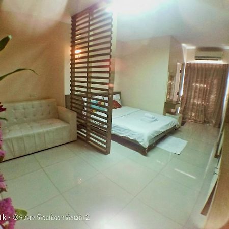 Ruamsab2 รวมทรัพย์2 Apartamento Banguecoque Exterior foto